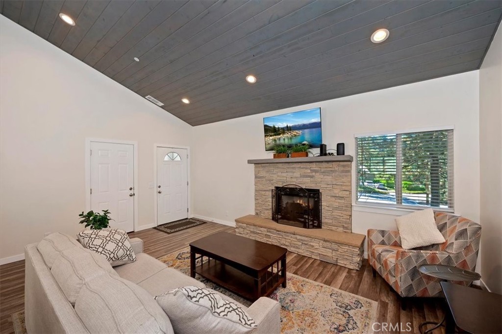 411 Grass Valley Property Photo 9