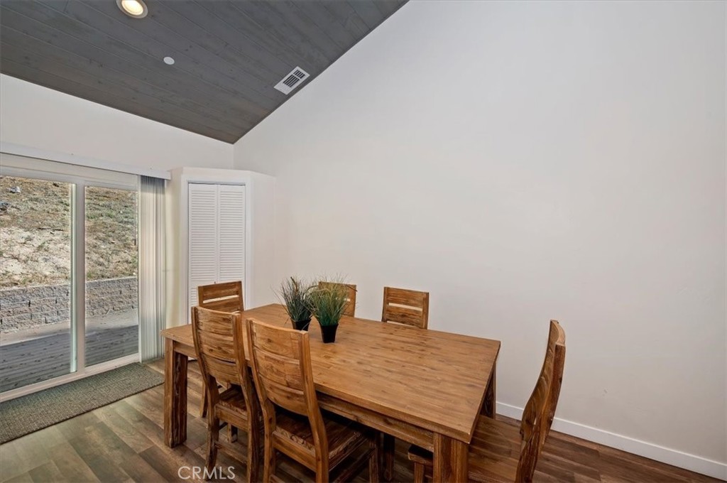411 Grass Valley Property Photo 11