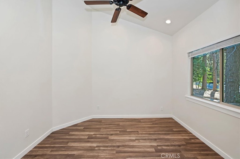 411 Grass Valley Property Photo 19