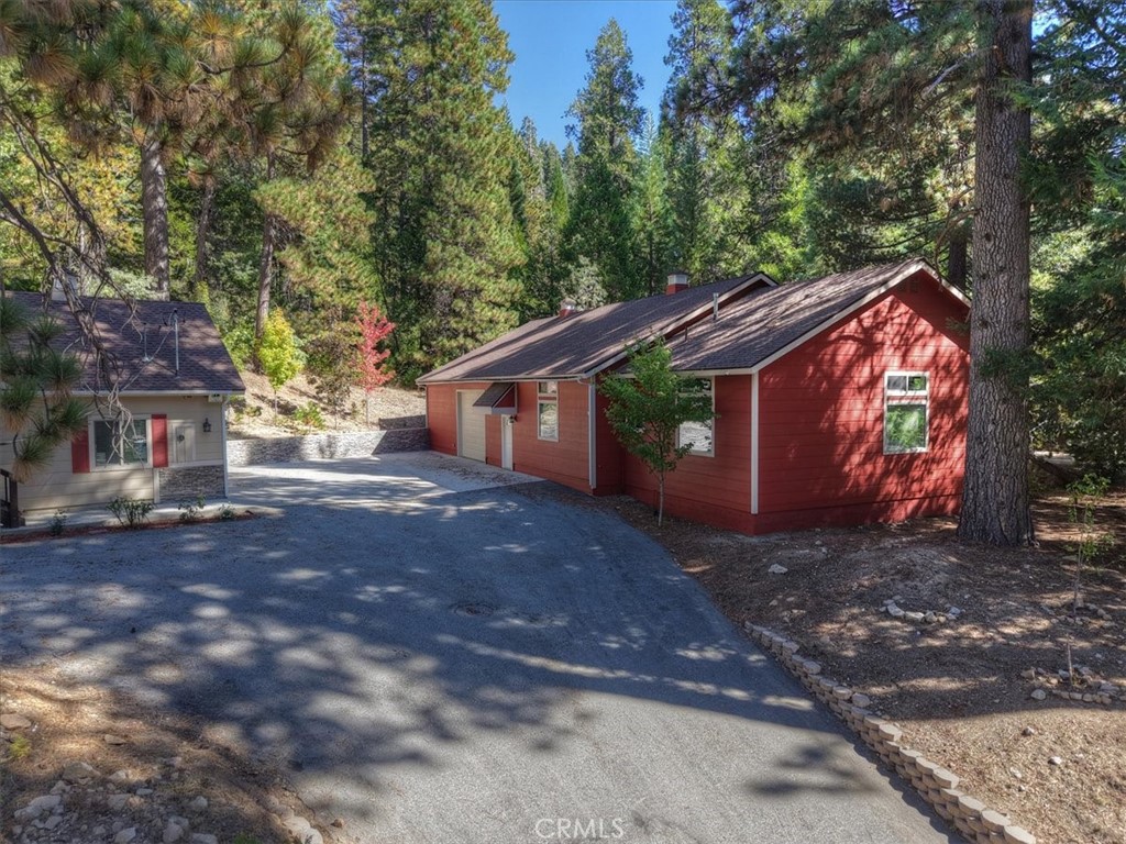 411 Grass Valley Property Photo 26