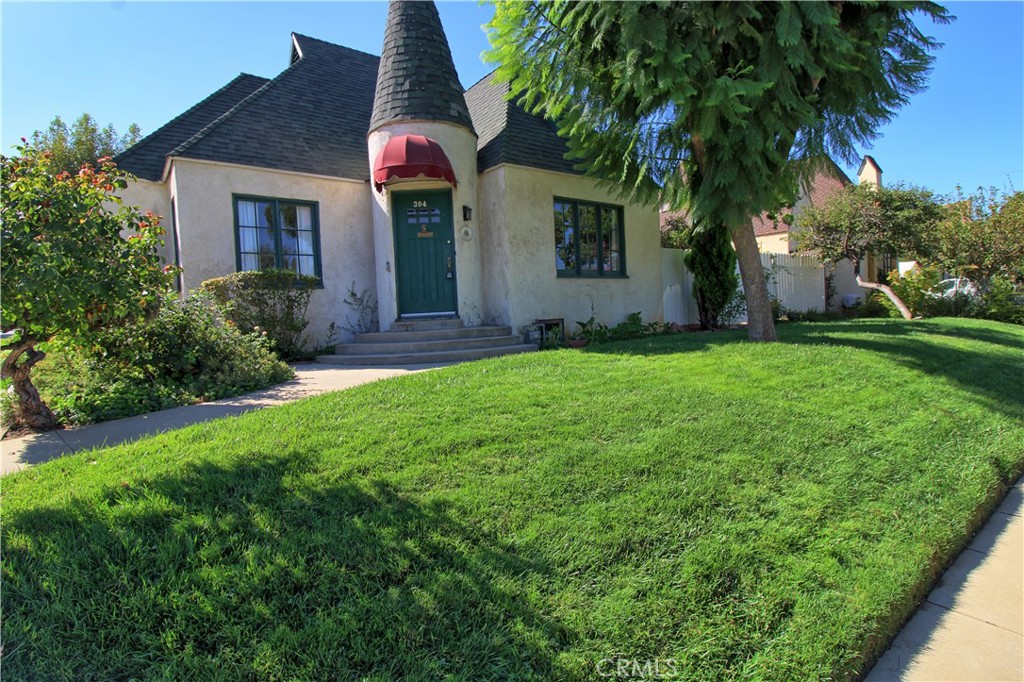 304 Normandie Court Property Photo 1