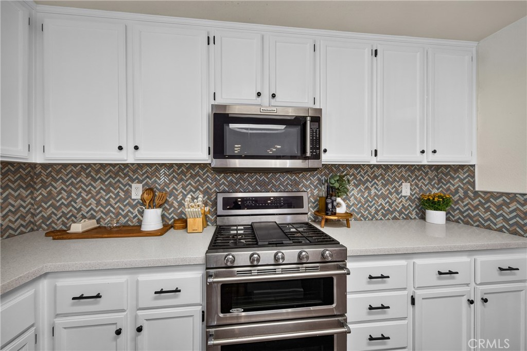 13509 Margaret Property Photo 14