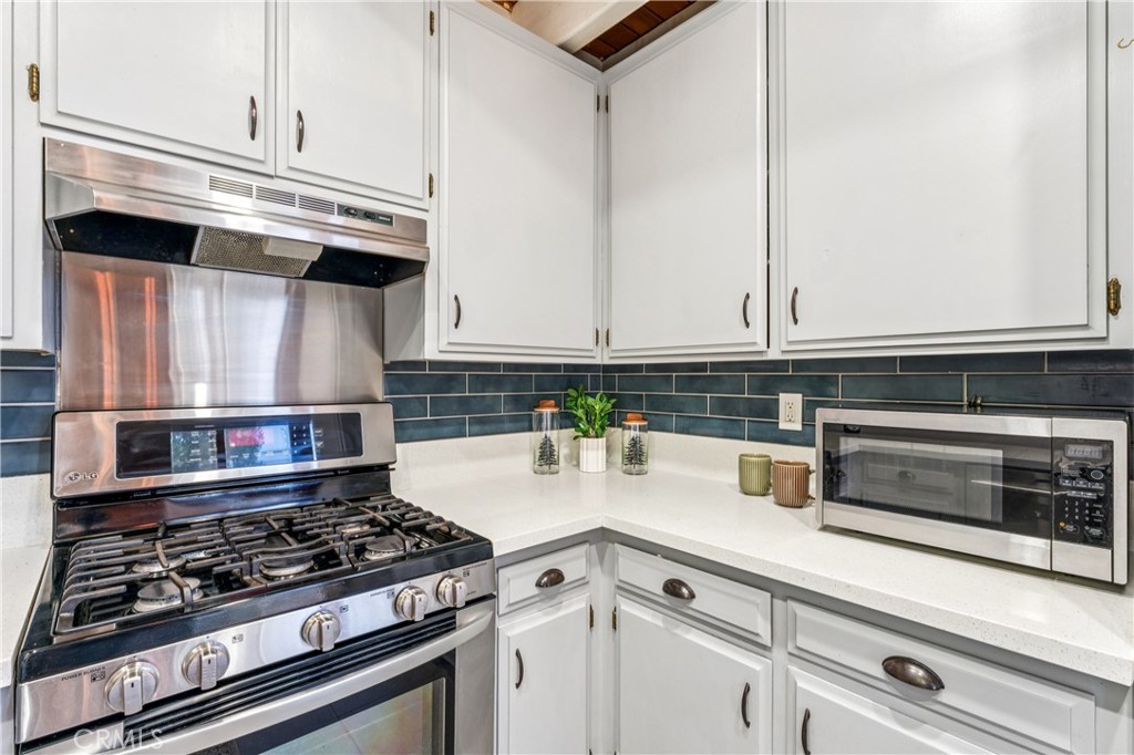 401 Grass Valley Property Photo 7