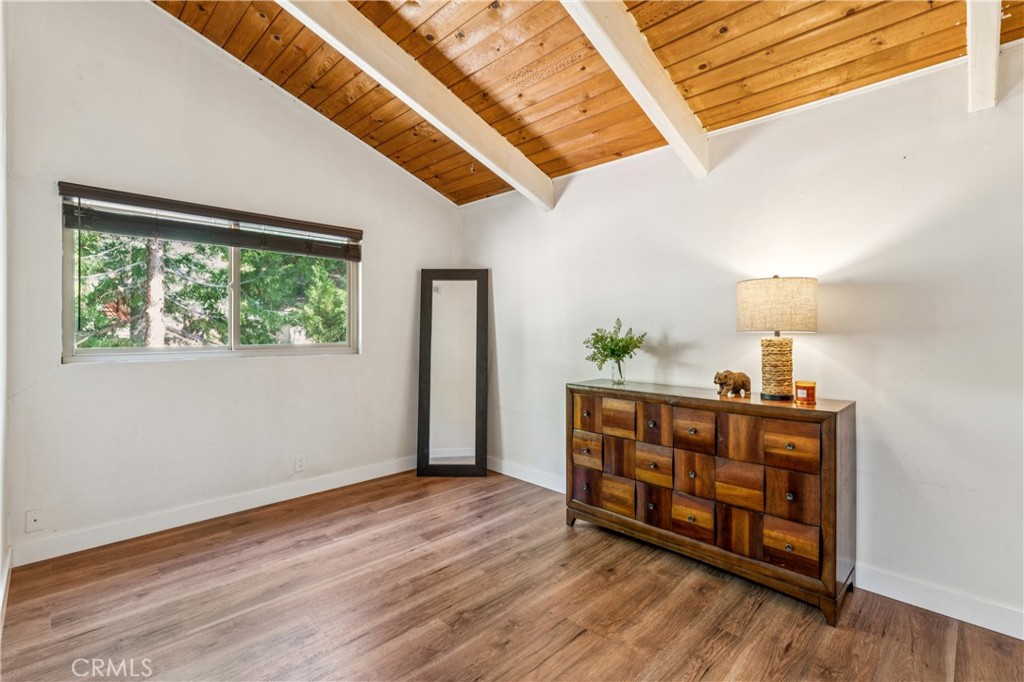 401 Grass Valley Property Photo 17