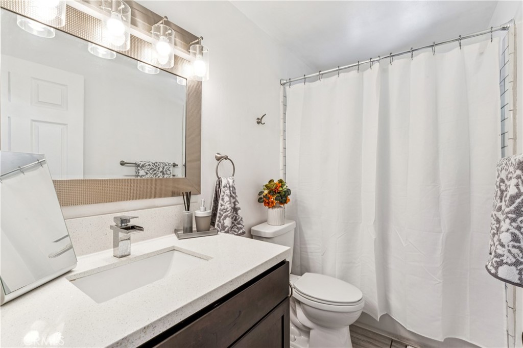 401 Grass Valley Property Photo 18