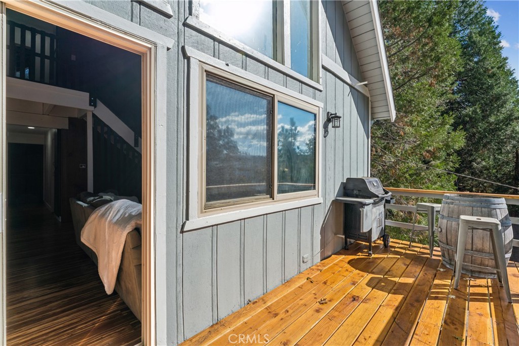 401 Grass Valley Property Photo 22