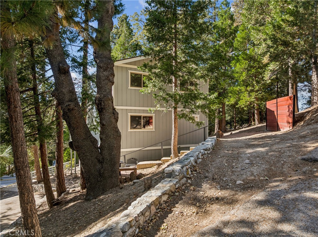 401 Grass Valley Property Photo 24