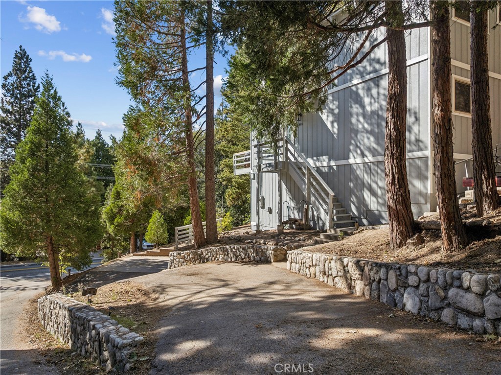 401 Grass Valley Property Photo 25