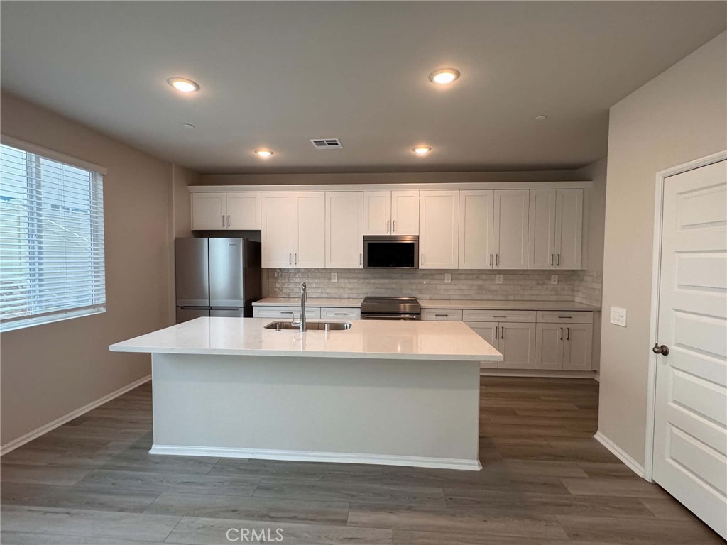 2040 Zest Street Property Photo 5