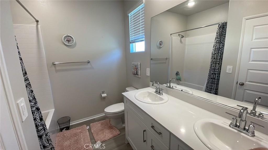 2040 Zest Street Property Photo 8