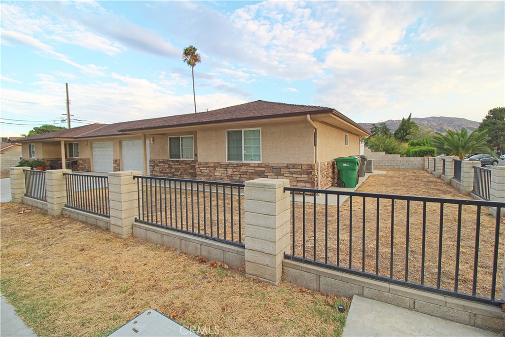 384 N Murray Property Photo 1