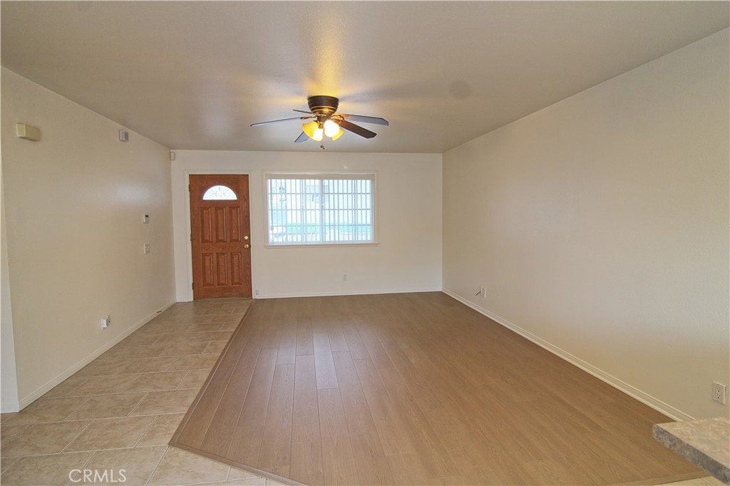 384 N Murray Property Photo 3