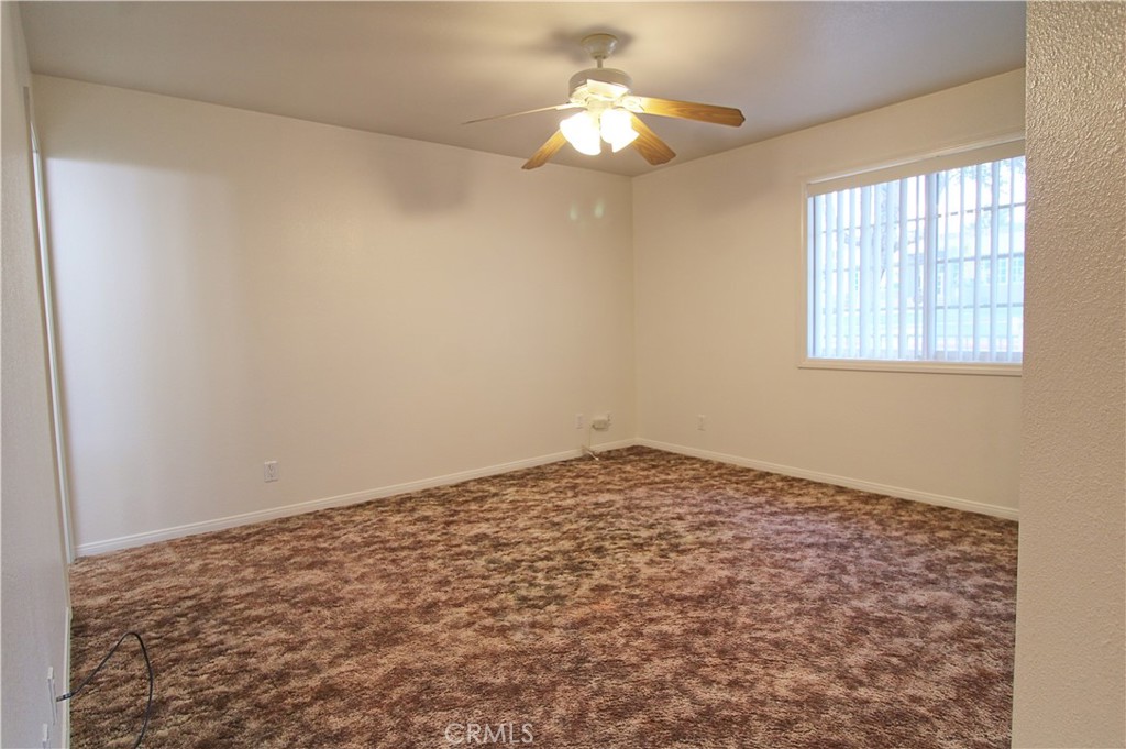 384 N Murray Property Photo 8
