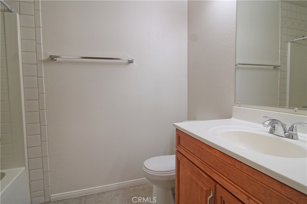 384 N Murray Property Photo 9