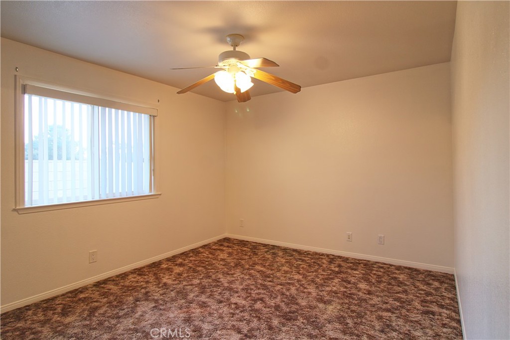 384 N Murray Property Photo 10