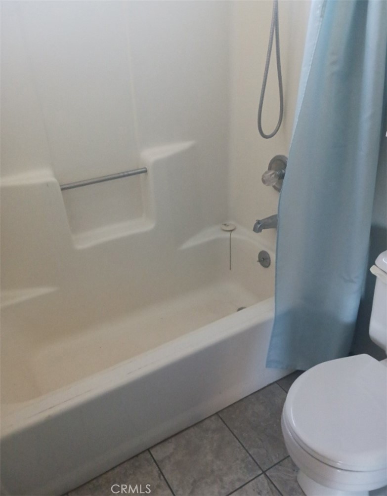 1066 Paradise Property Photo 5