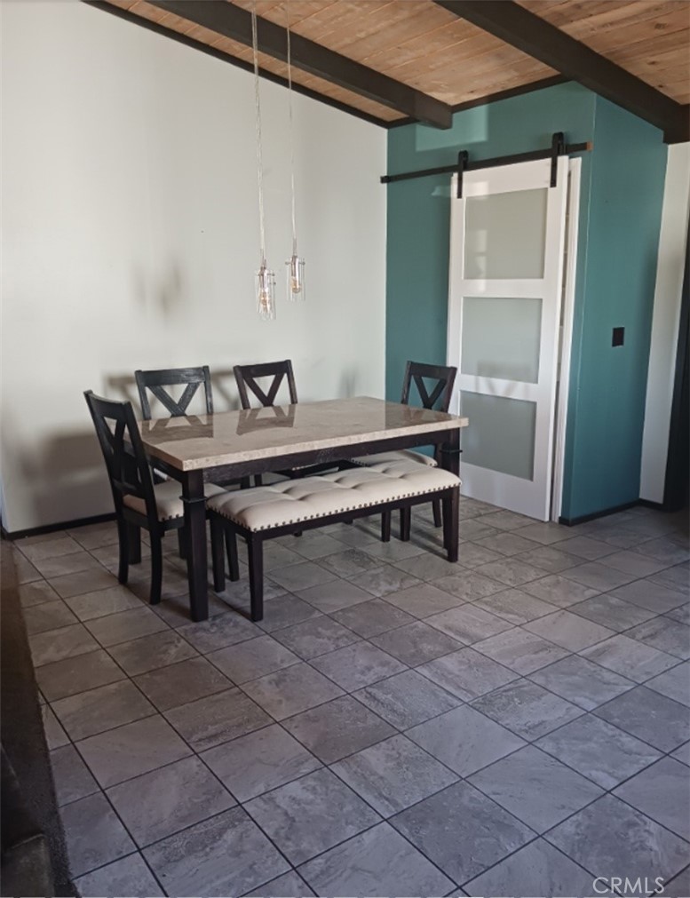 1066 Paradise Property Photo 12