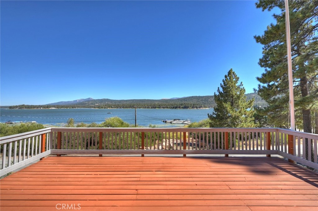 38596 N Shore Property Photo 3