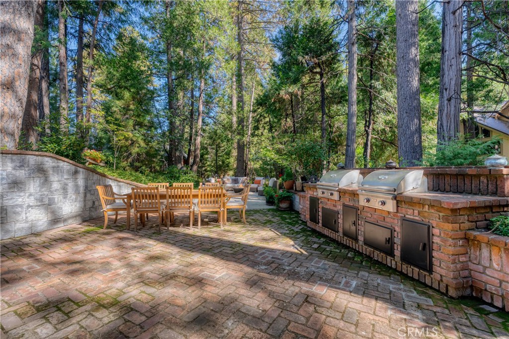 27465 Meadow Bay Drive Property Photo 10