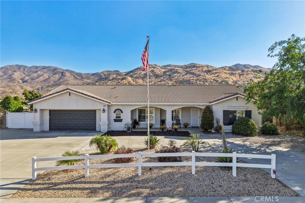1410 Charles Property Photo 1