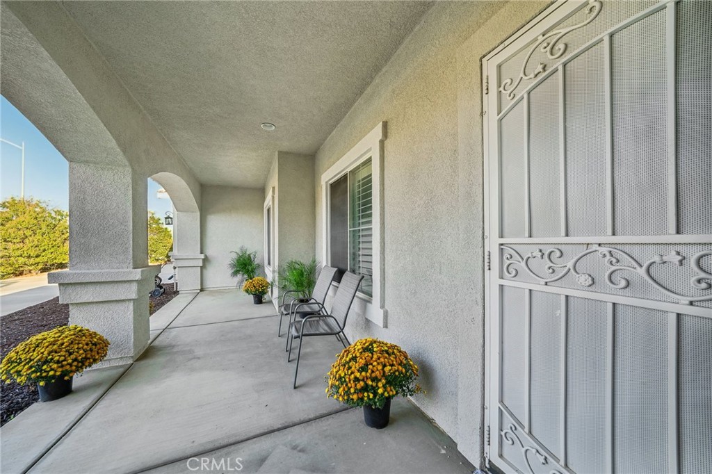 1410 Charles Property Photo 4