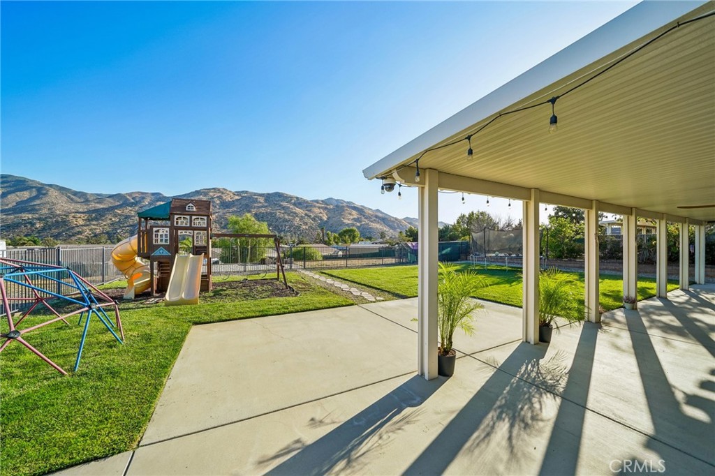 1410 Charles Property Photo 34
