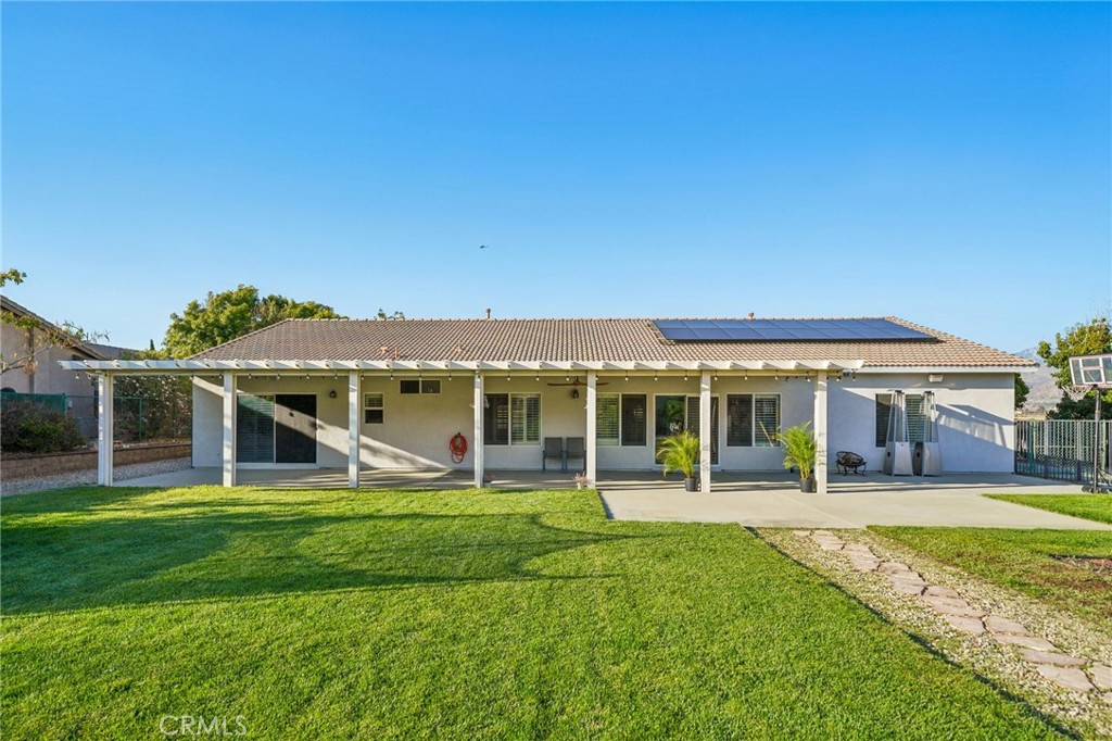 1410 Charles Property Photo 35