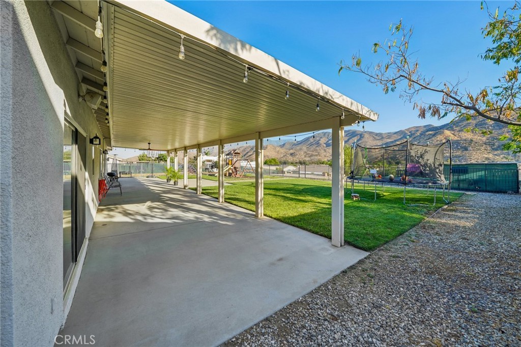 1410 Charles Property Photo 39