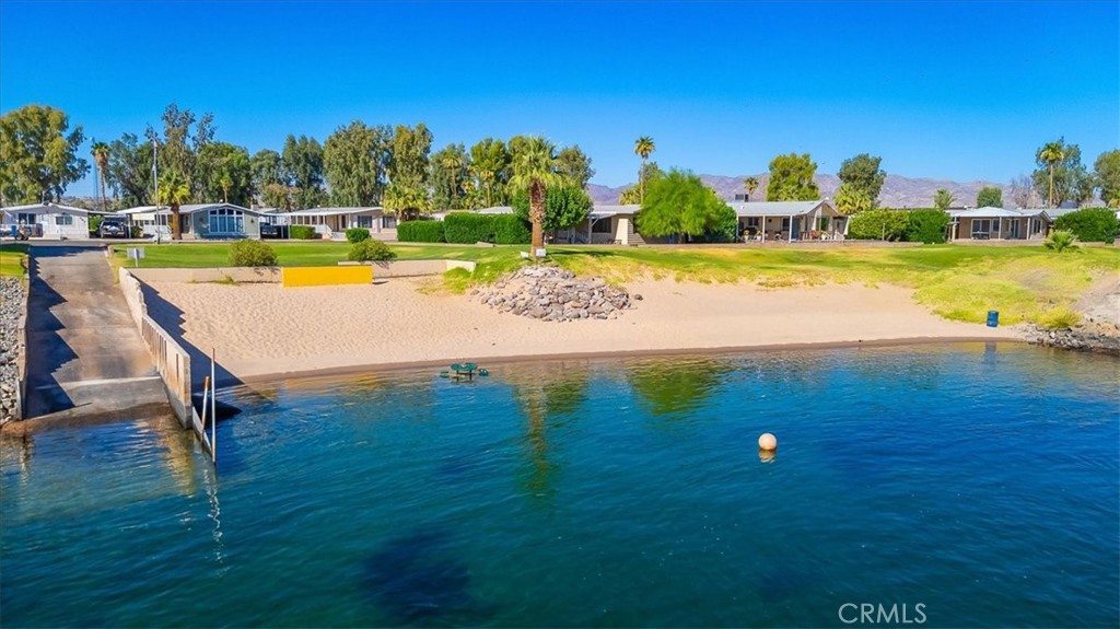 551 Beach Property Photo 7