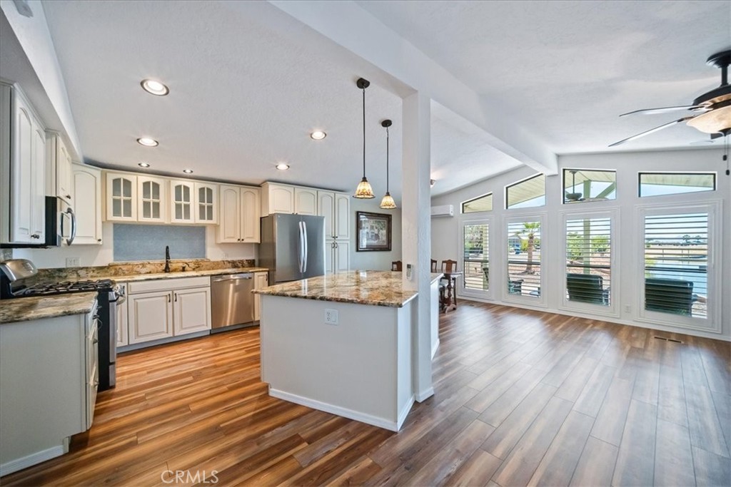551 Beach Property Photo 12