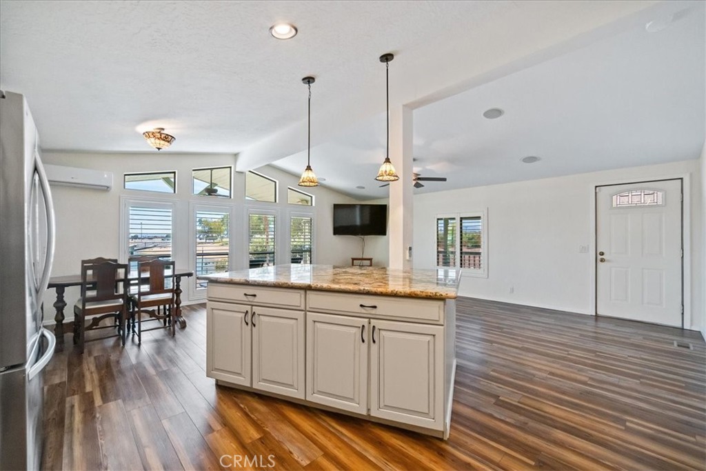 551 Beach Property Photo 14