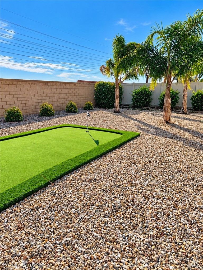 1661 Village Green Property Photo 8