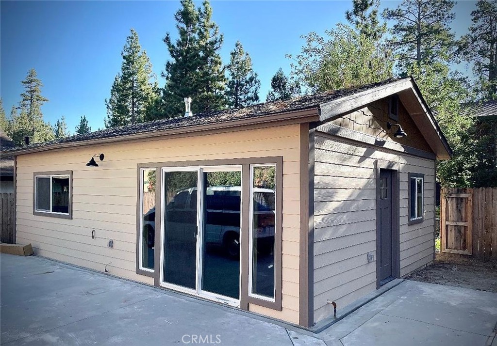 609 Elysian Property Photo 2