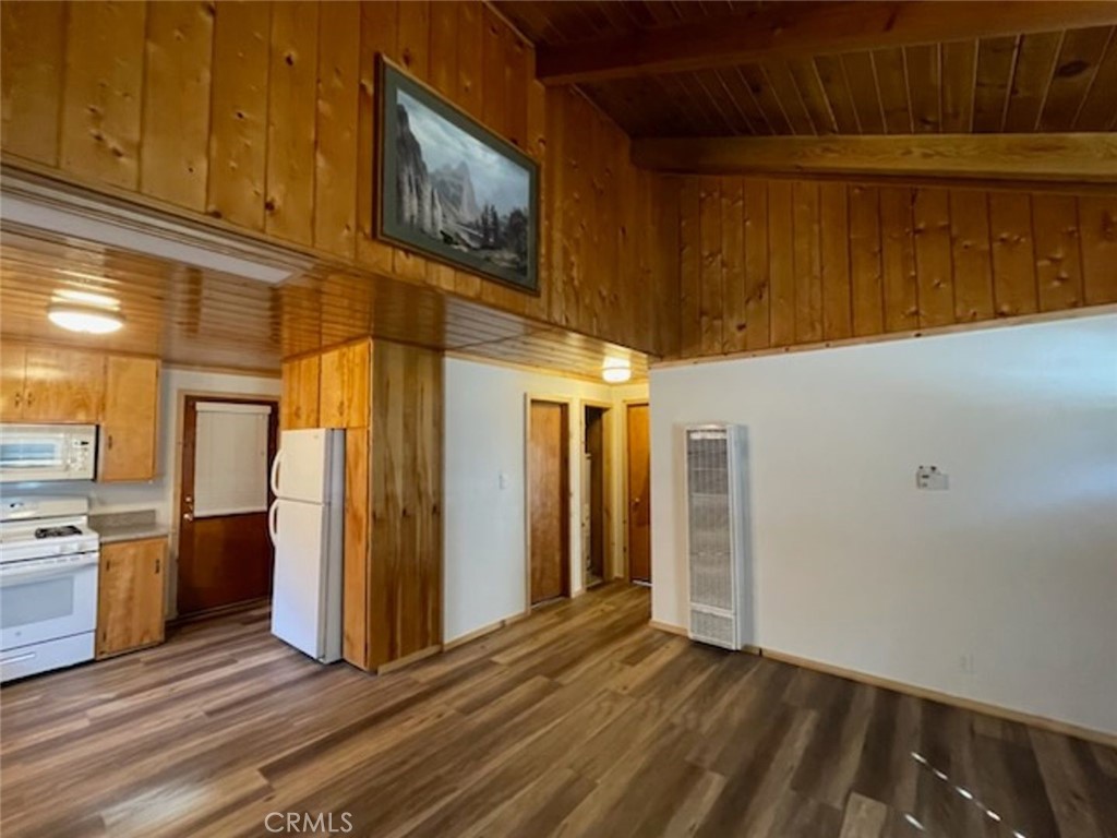 609 Elysian Property Photo 4