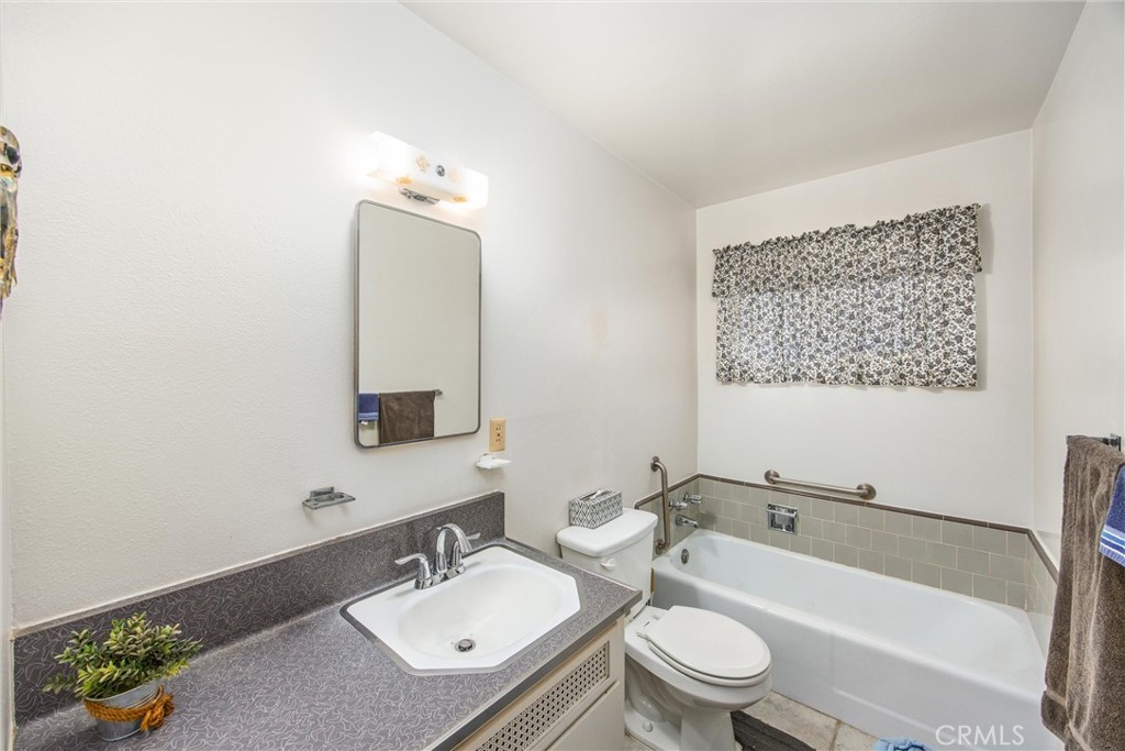 1319 Stillman Property Photo 18