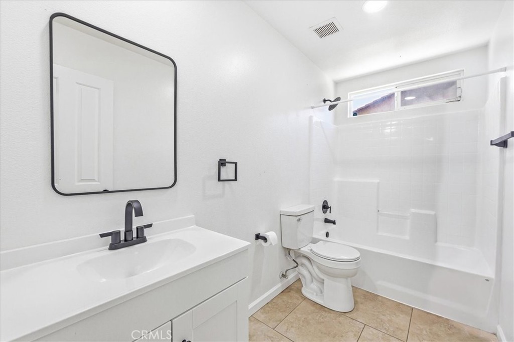 781 Amherst Property Photo 15