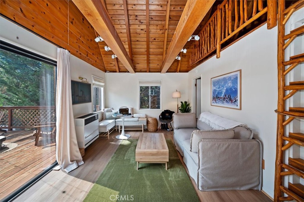 43051 Monterey Property Photo 8