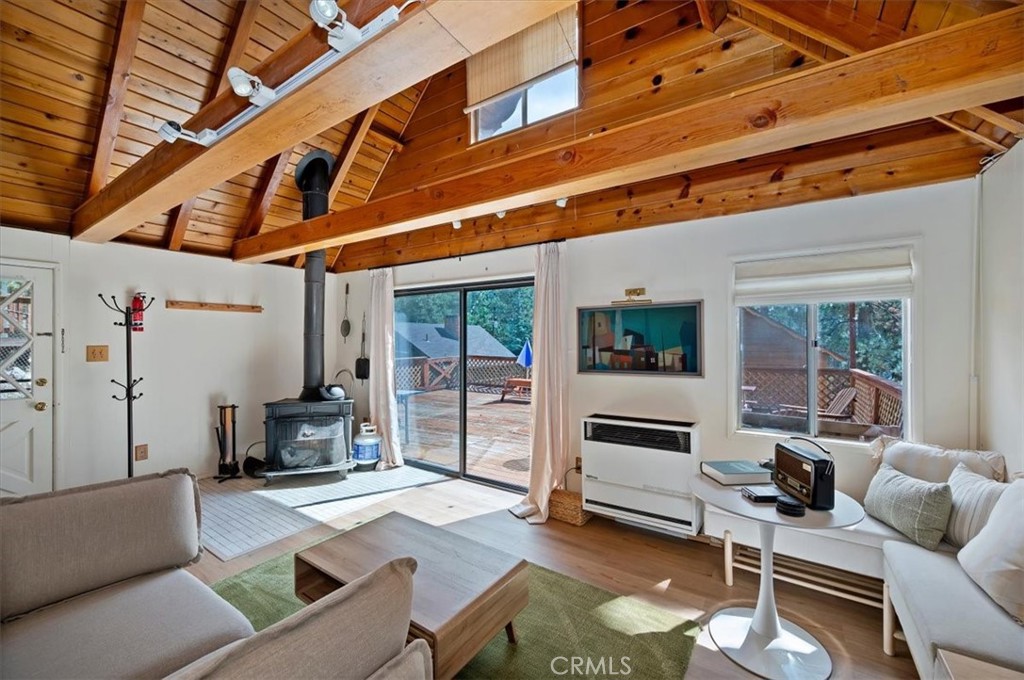 43051 Monterey Property Photo 9