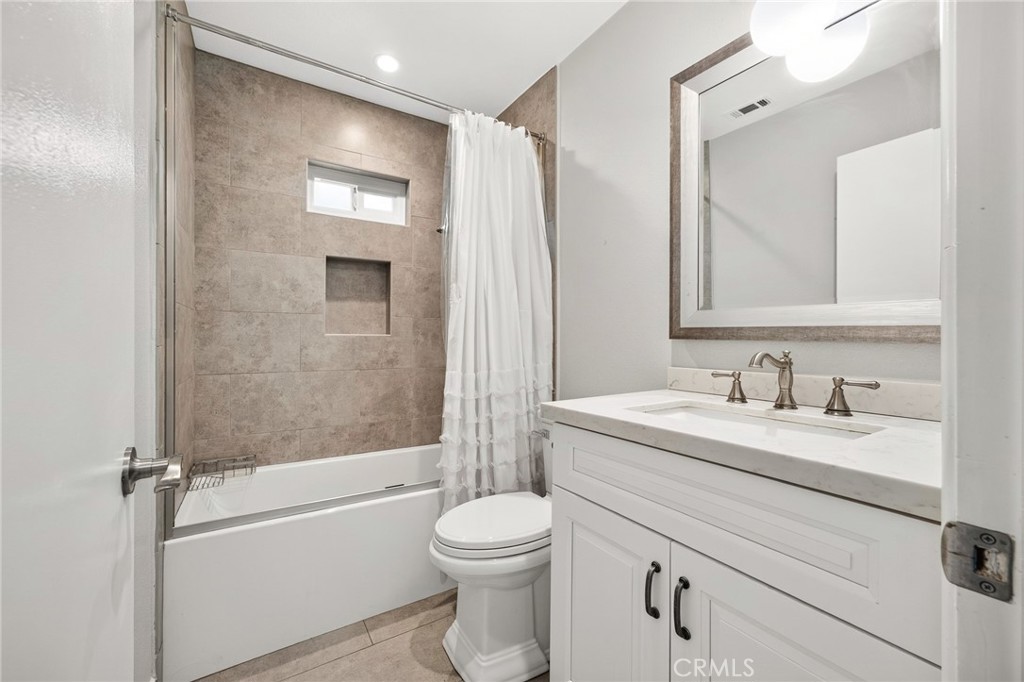 1016 La Feliz Property Photo 30