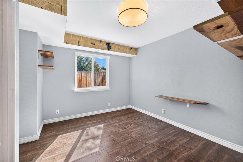 1016 La Feliz Property Photo 34