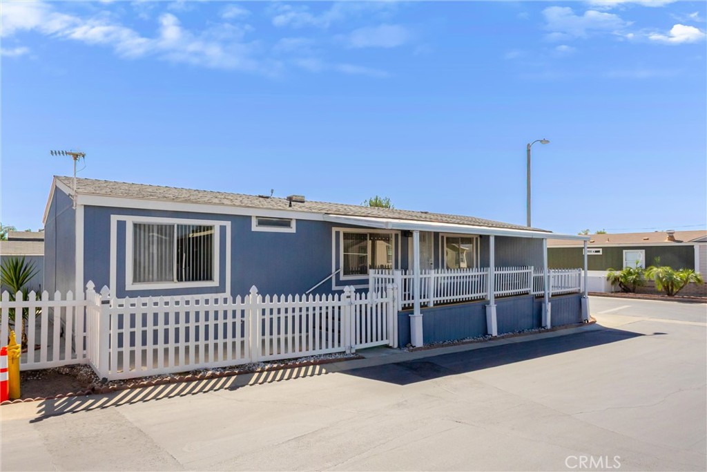 2140 Mentone Boulevard 164 Property Photo 4