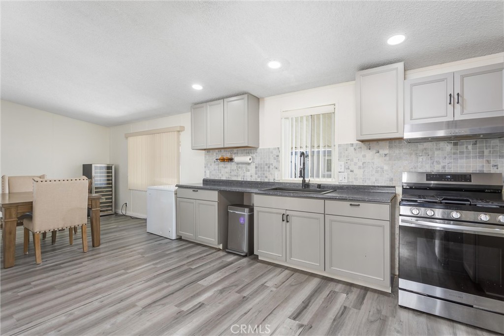 2140 Mentone Boulevard 164 Property Photo 11