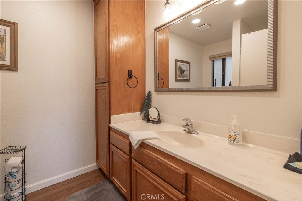 820 Villa Grove Property Photo 14