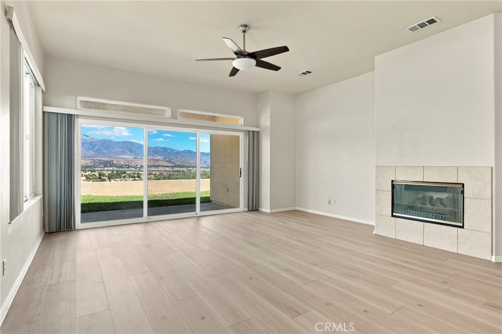 5352 Breckenridge Property Photo 4