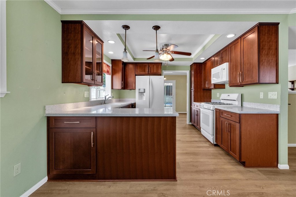 2212 Hartford Property Photo 17