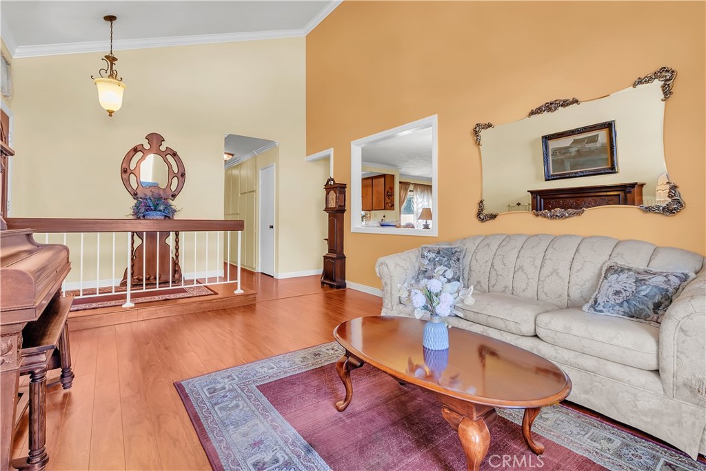 1456 Tam O Shanter Property Photo 7