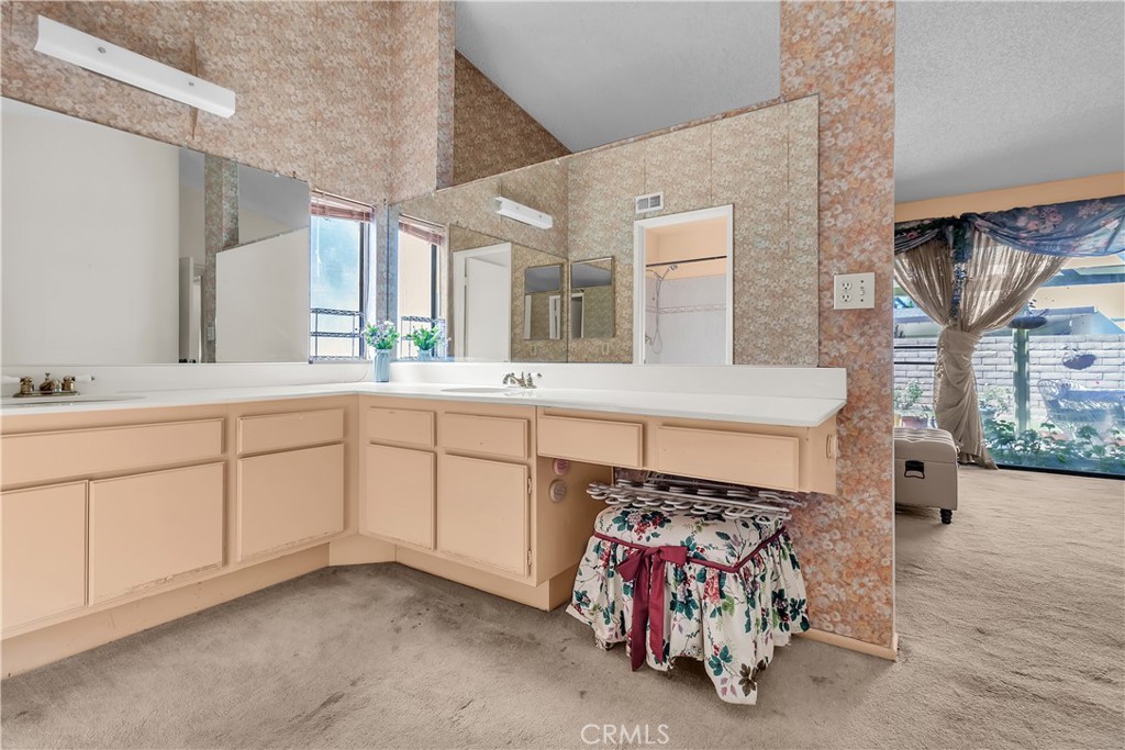 1456 Tam O Shanter Property Photo 24
