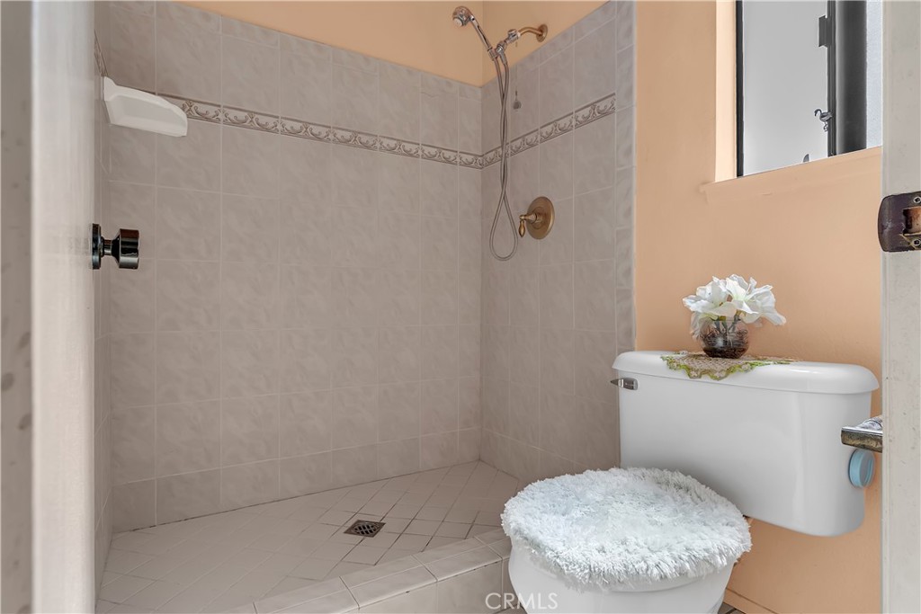 1456 Tam O Shanter Property Photo 25