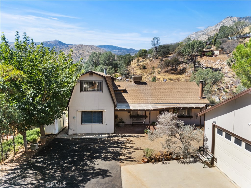 125 Dawson Drive Property Photo 3