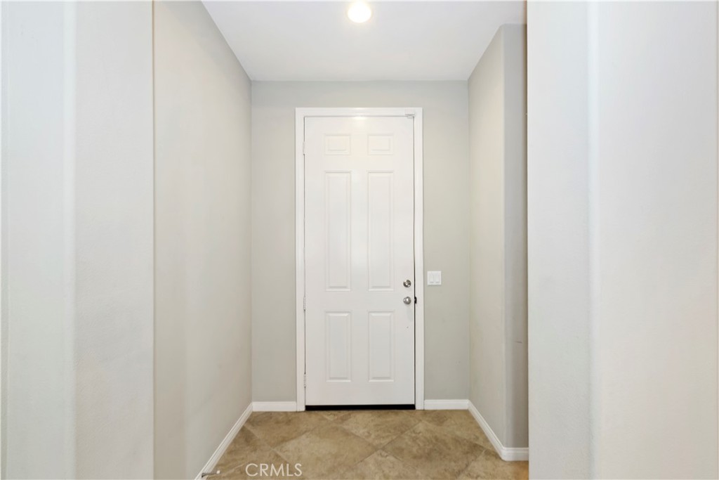 11111 Evergreen Property Photo 9